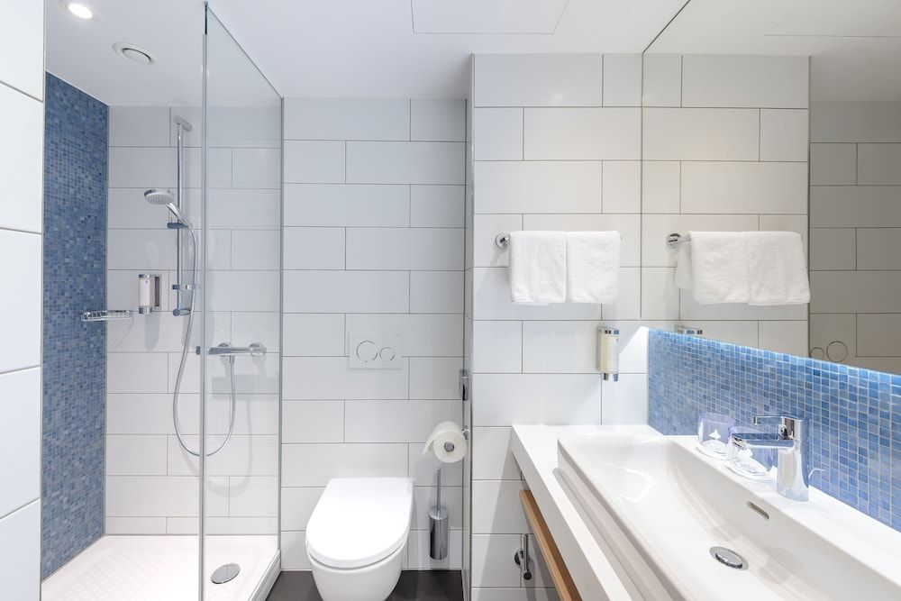 Holiday Inn Express Berlin - Alexanderplatz by IHG Standard Room 8
