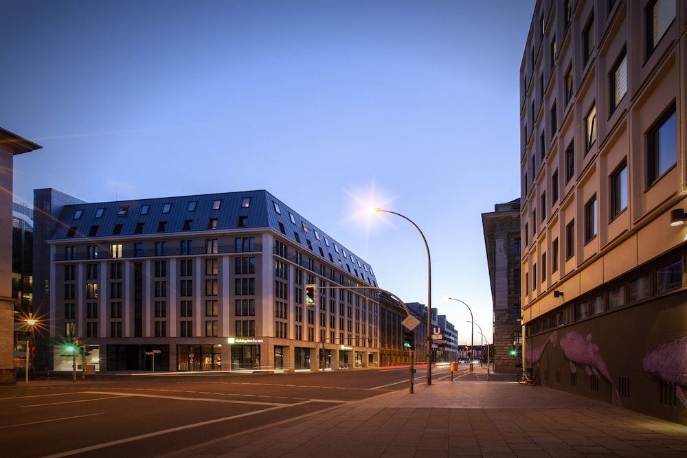 undefined Holiday Inn Express Berlin - Alexanderplatz by IHG 6