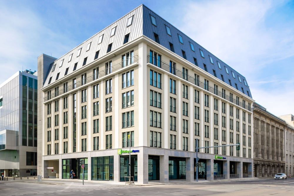 undefined Holiday Inn Express Berlin - Alexanderplatz by IHG