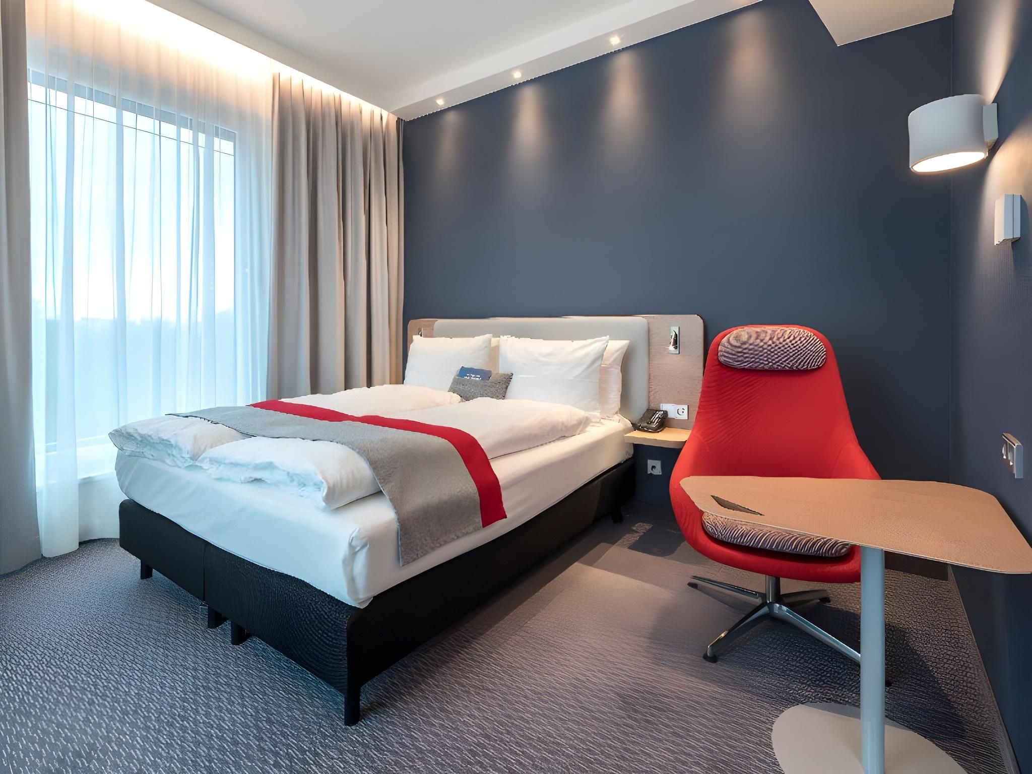 Holiday Inn Express Berlin - Alexanderplatz by IHG Standard Room 7