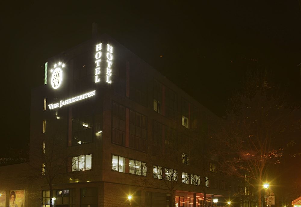 undefined Hotel Vier Jahreszeiten Berlin City