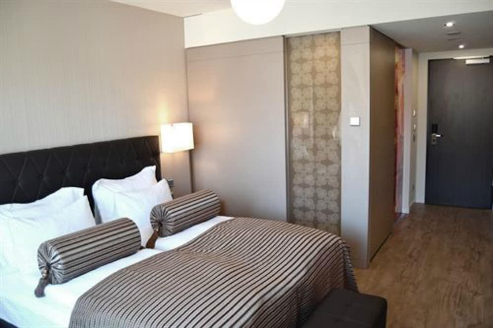 Hotel Vier Jahreszeiten Berlin City Business Double Room 2
