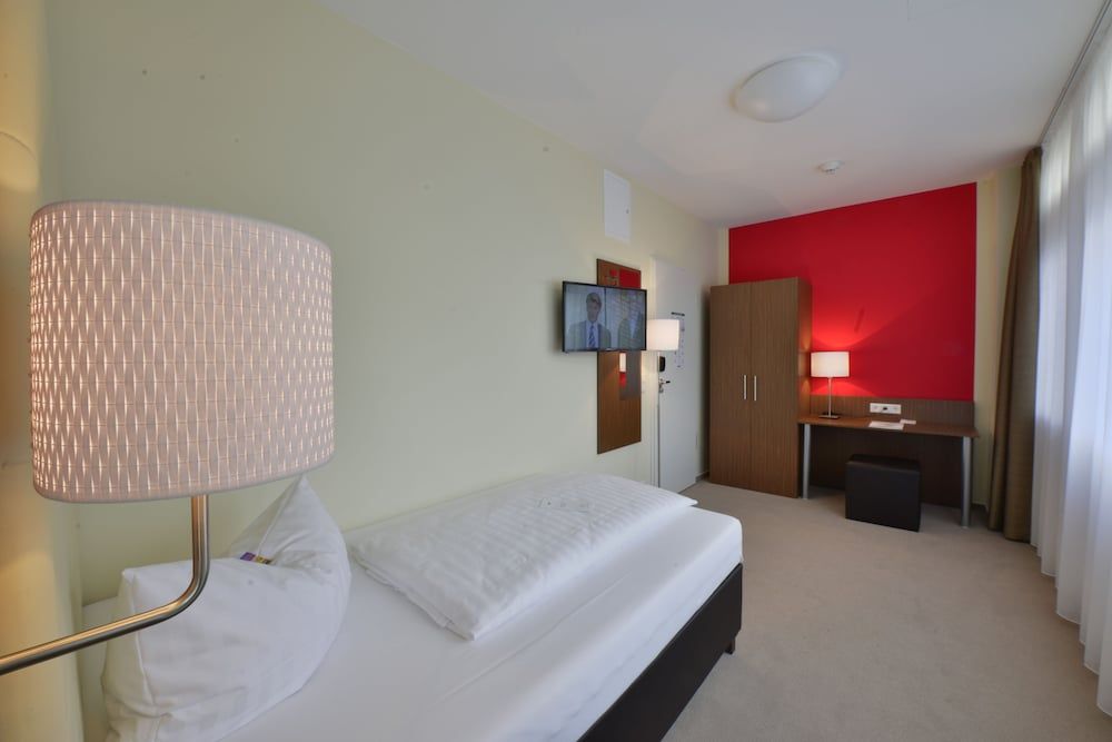 INVITE Hotel Fulda City Single Room, 1 Twin Bed 3