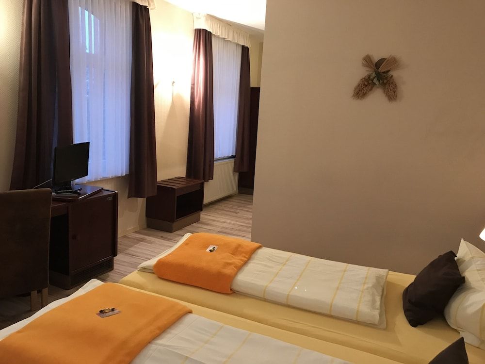 Family Room (3 bed)