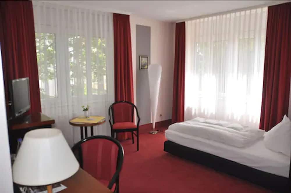 City Hotel Aschersleben Comfort Single Room 2