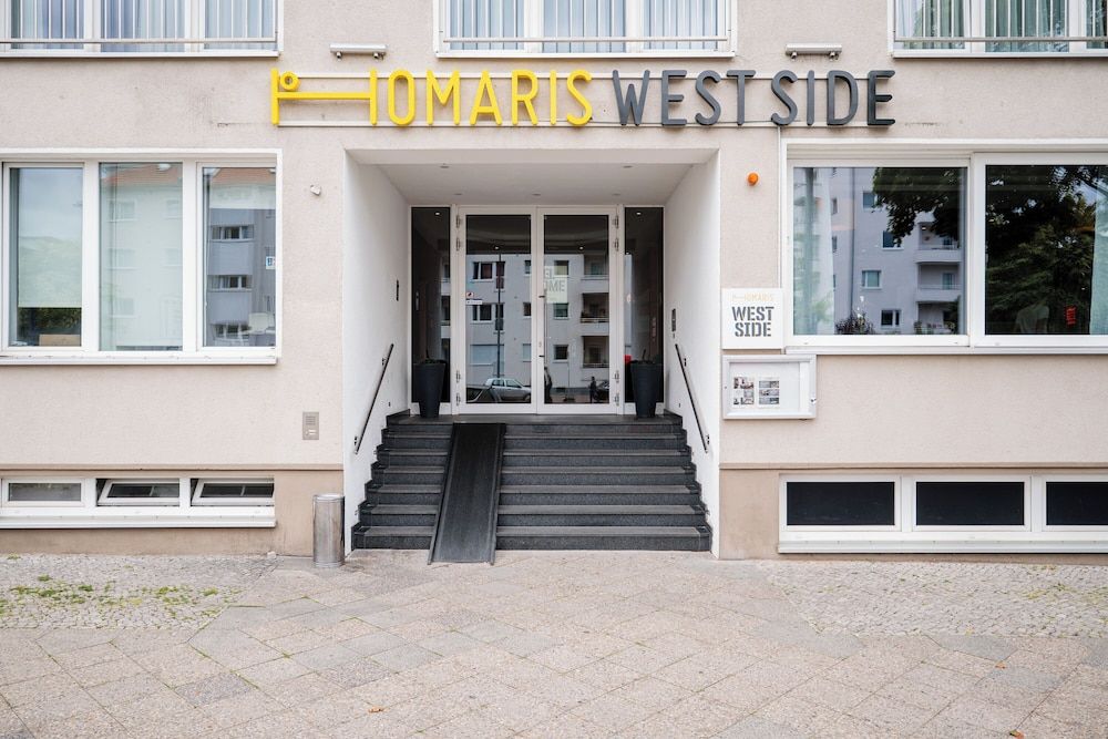 undefined Homaris West Side – Self- Check In 3