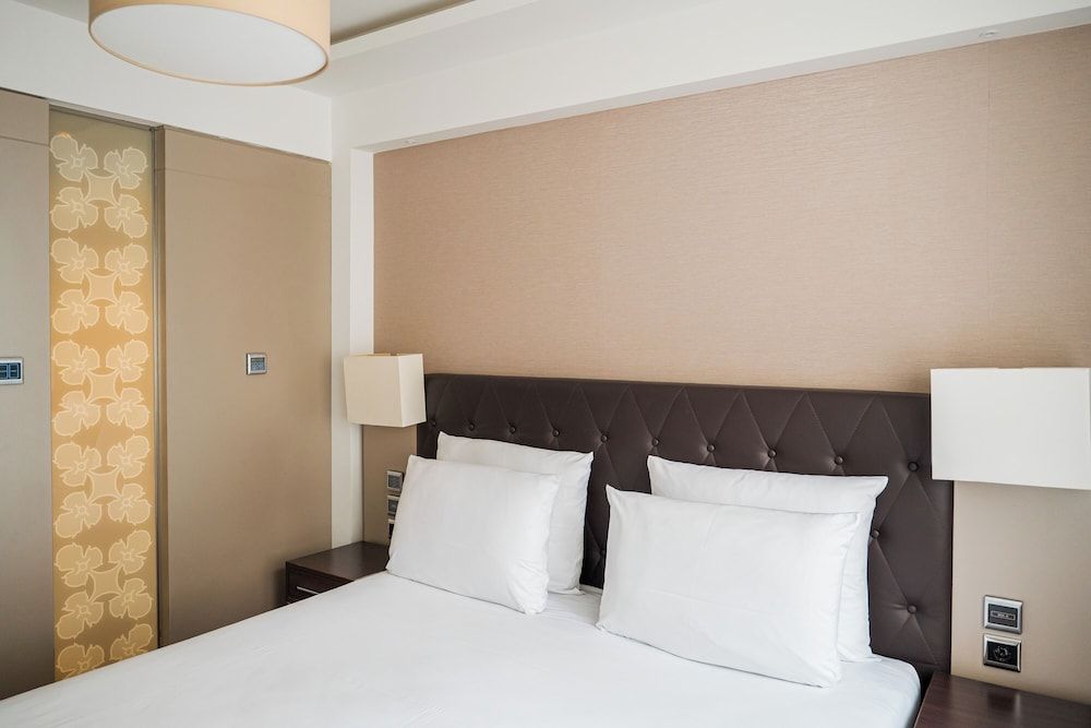 undefined Homaris West Side – Self- Check In 7