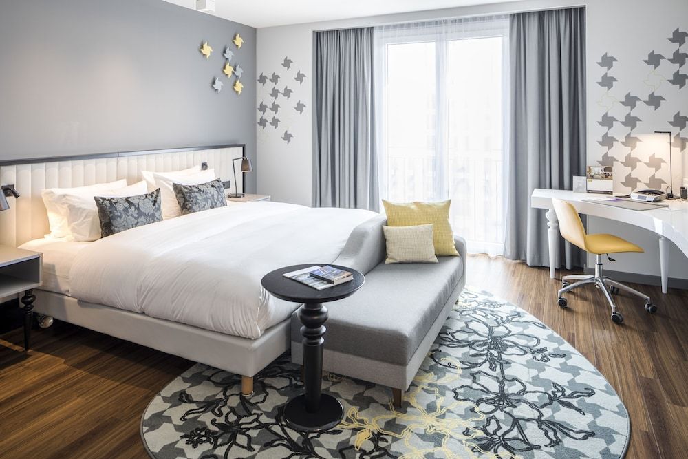 Capri by Fraser Frankfurt Deluxe Studio 2