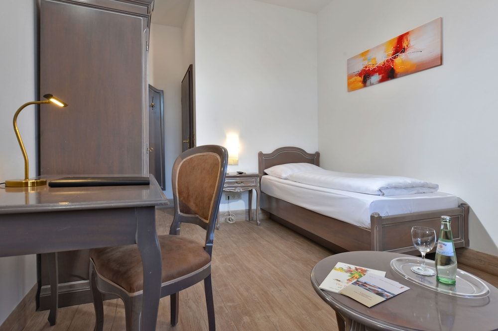 Hotel Stadt Hameln Standard Single Room