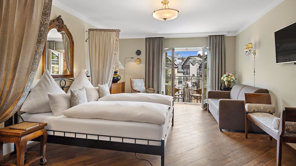 undefined Hotel Deutsche Eiche 9