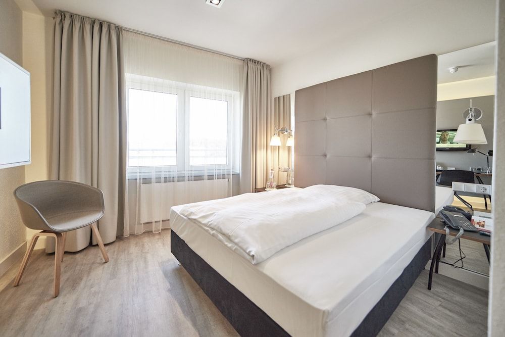 Hotel Amadeus Basic Double Room, 1 Bedroom, Non Smoking, Courtyard View (New Style)