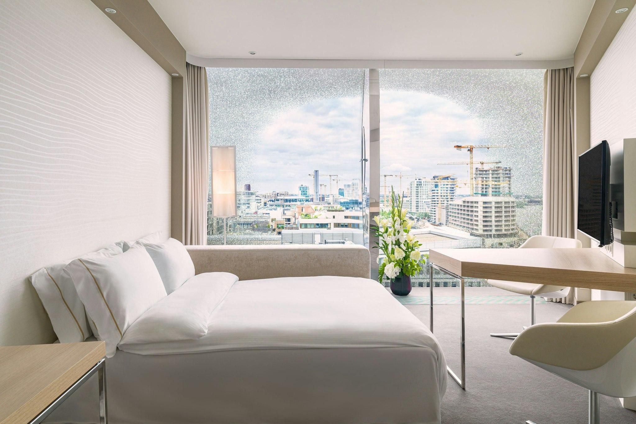 Family Suite, 1 King, Sofa bed, City view, Partial water view