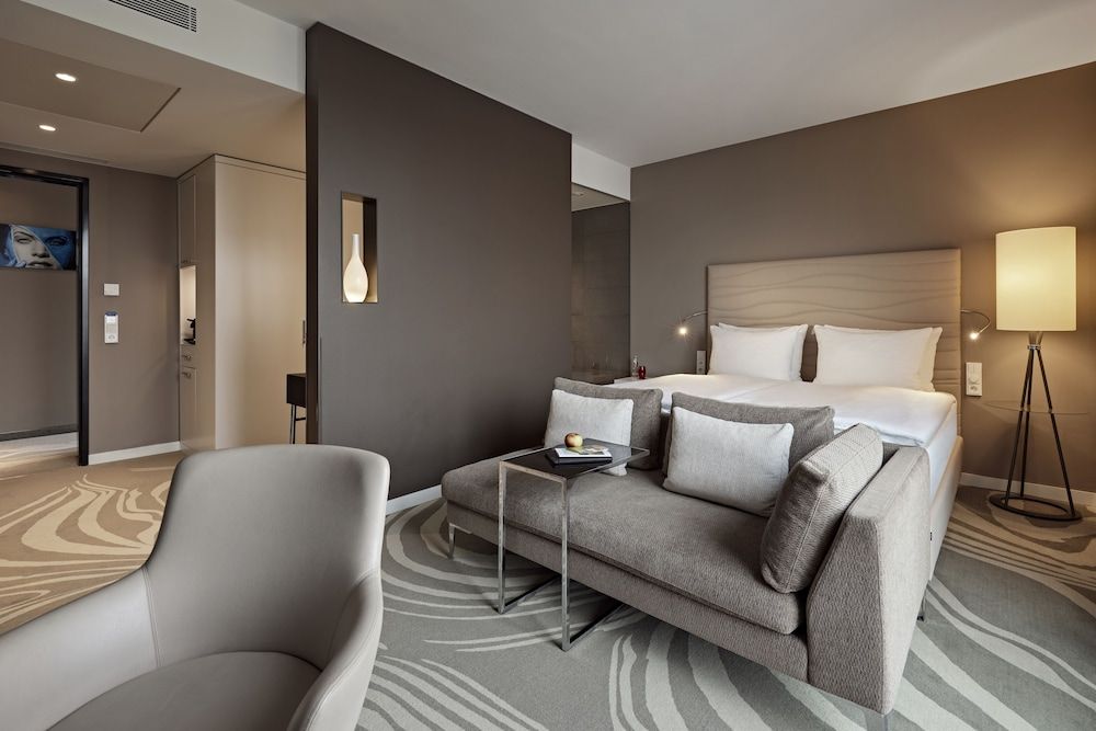 Gallery Double Room, 1 King Bed