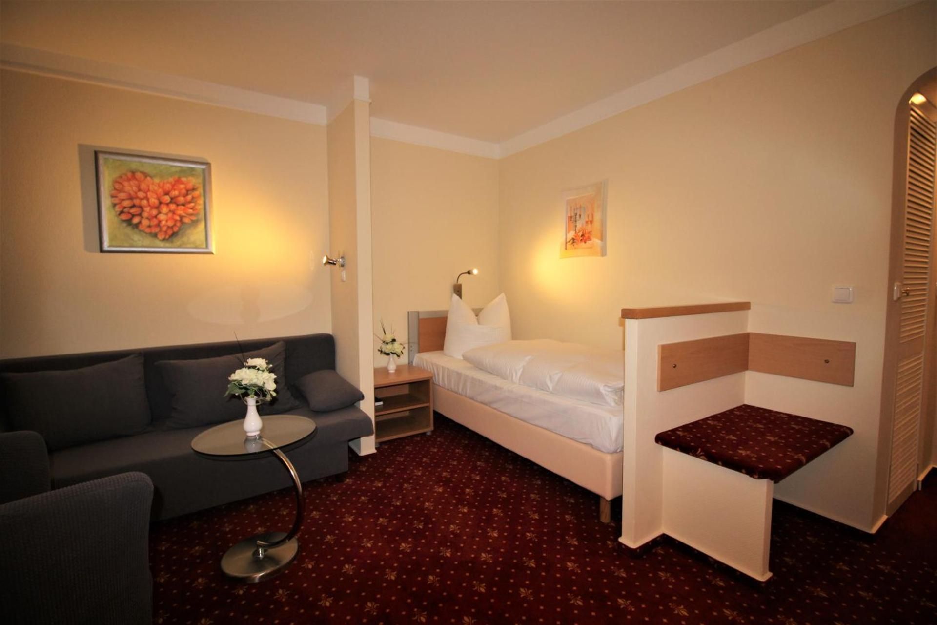 Classic Single Room