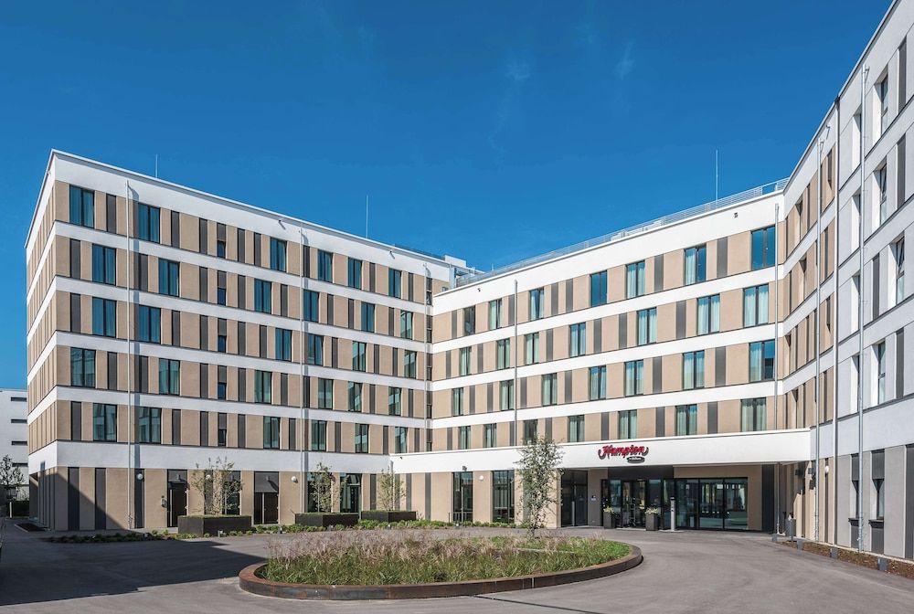 undefined Hampton by Hilton Freiburg 6