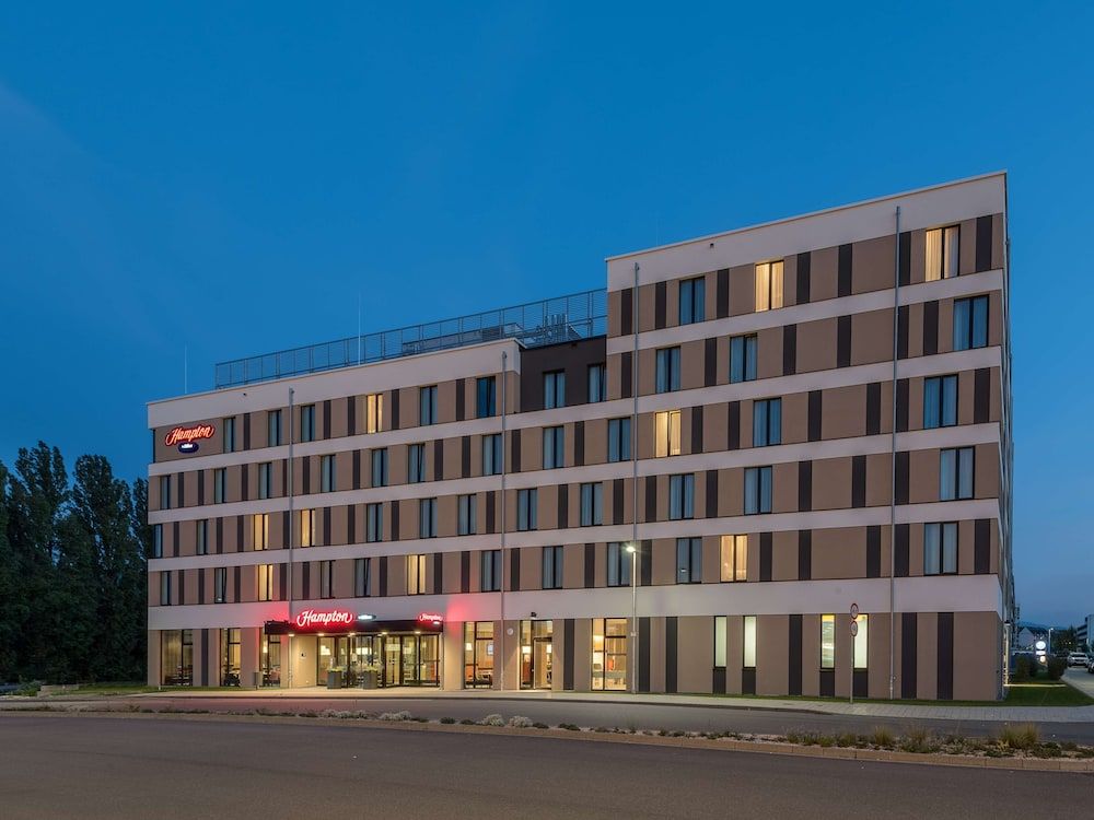 undefined Hampton by Hilton Freiburg 3
