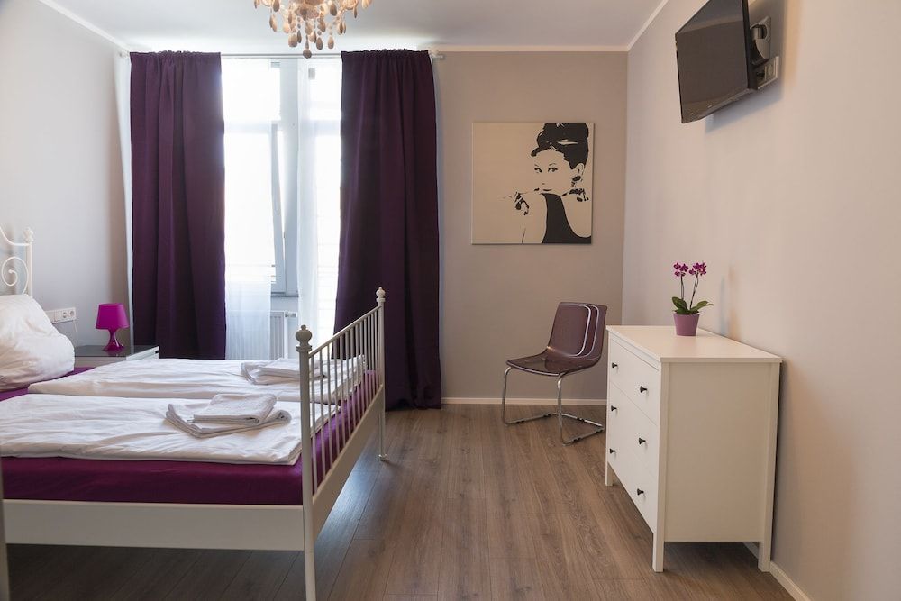 undefined Hotel Forty Four 3