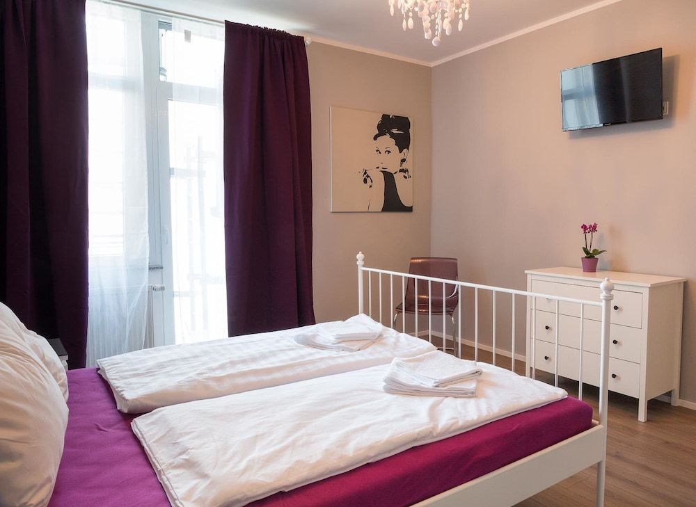 undefined Hotel Forty Four
