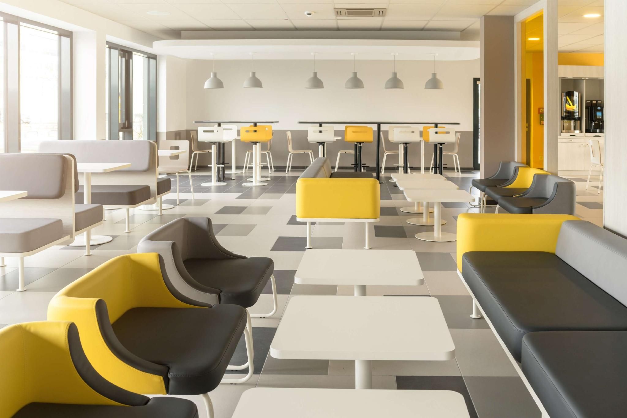 undefined B&B Hotel Frankfurt-Airport 9