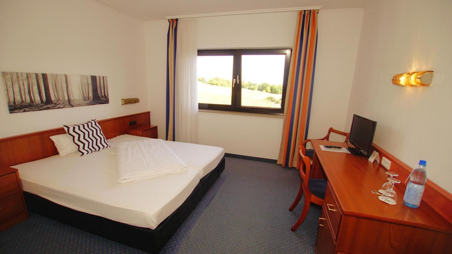 Hotel Tannenhof Haiger Standard Double Room 2