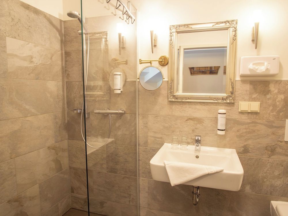 Hasseröder Burghotel Family Quadruple Room 3