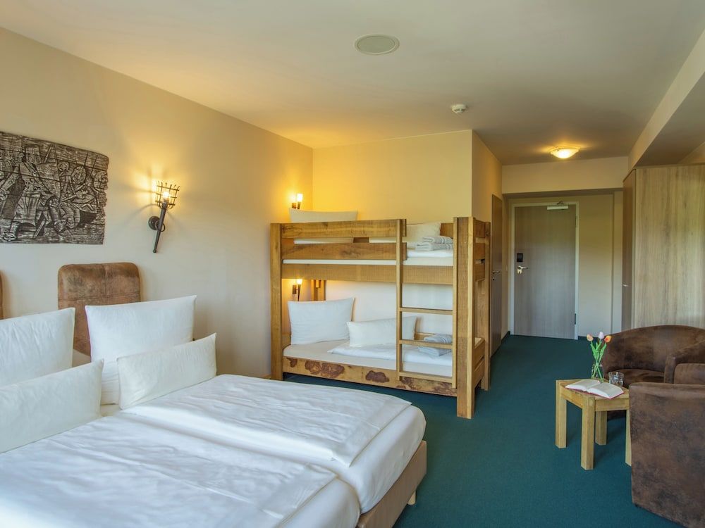 Hasseröder Burghotel Family Quadruple Room 2