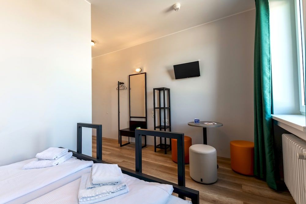 a&o München Laim - Hostel Twin Room 4