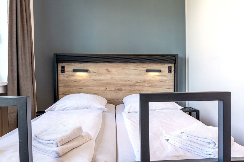 a&o München Laim - Hostel Twin Room 3