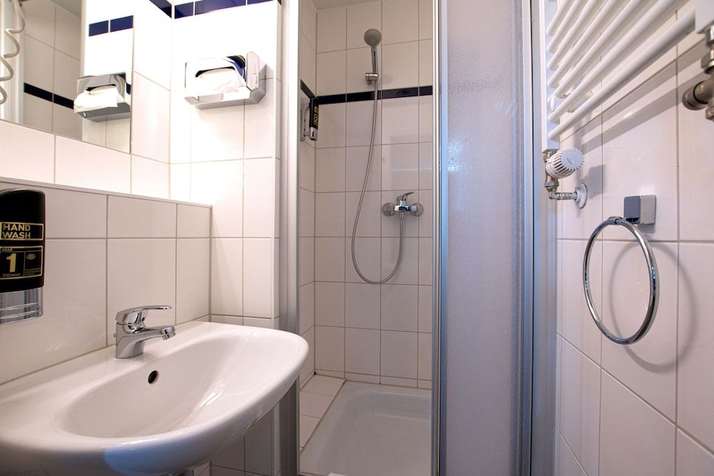 a&o München Laim - Hostel Twin Room 7