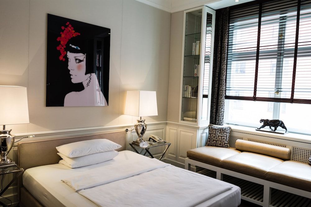 undefined Opera Hotel 2