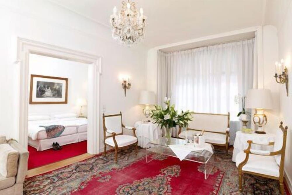 undefined Opera Hotel 9