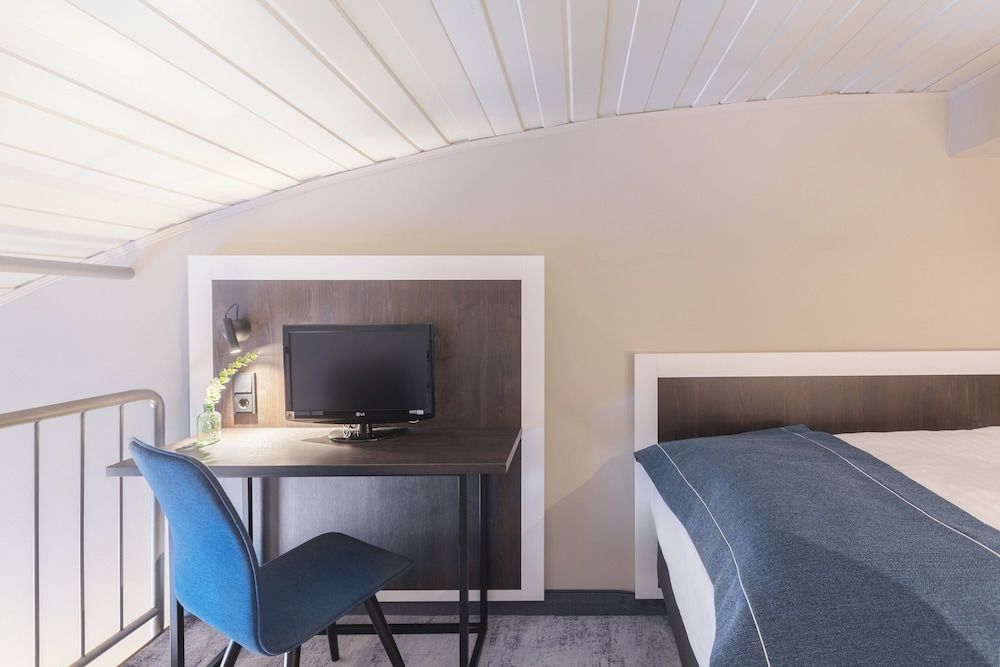 Garner Hotel Elmshorn by IHG Premium Room, 1 Queen Bed (Family Room) 3