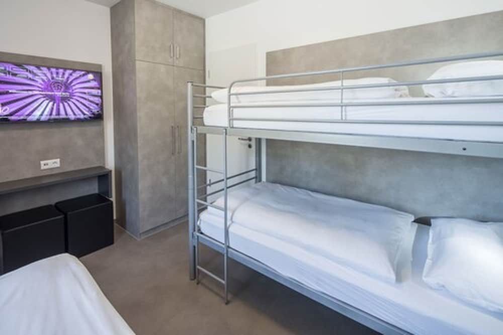 TRIO Apartment Hotel Berlin Superior Apartment, 2 Bedrooms, Non Smoking 3