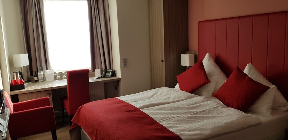 Best Western Plus Hotel Regence Comfort Room, 1 Queen Bed