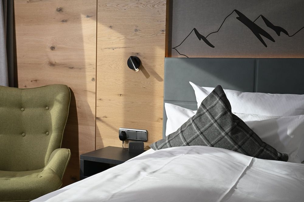 Superior Room, 1 Twin Bed, Balcony, Mountain View