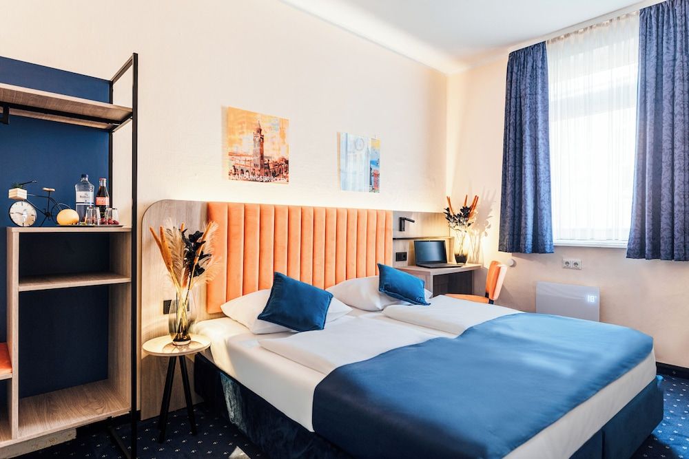 Hotel Commerz Hamburg Double Room 5