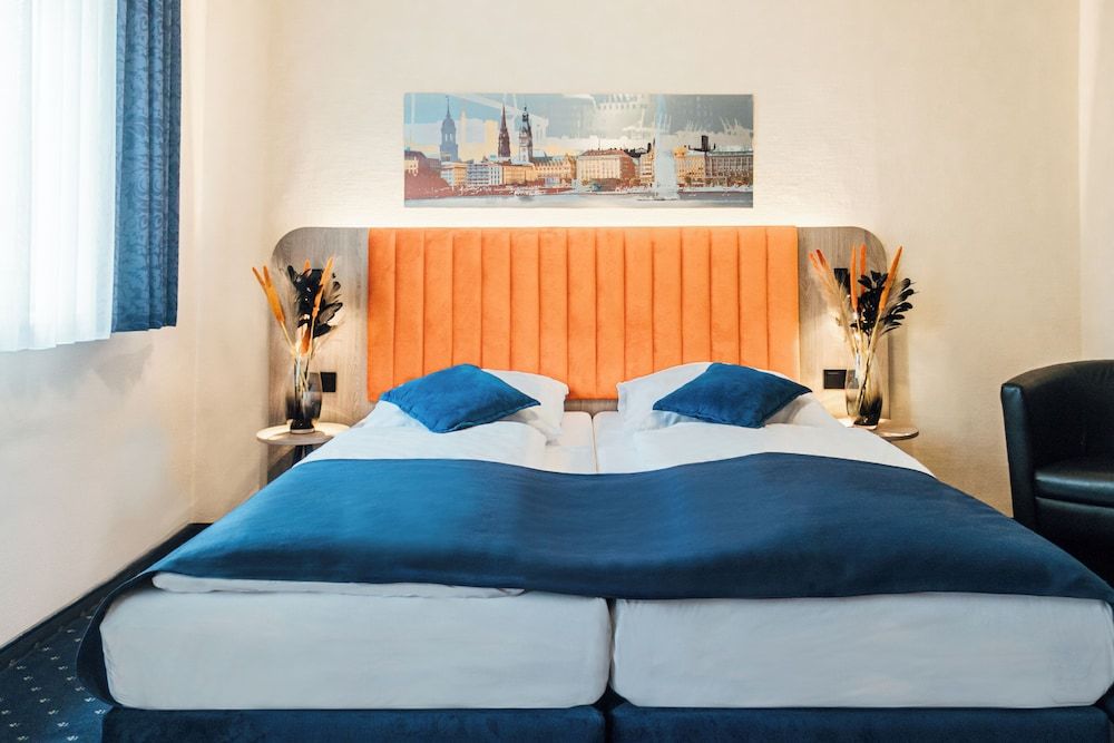 undefined Hotel Commerz Hamburg 5