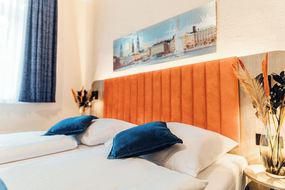 Hotel Commerz Hamburg Double Room 2