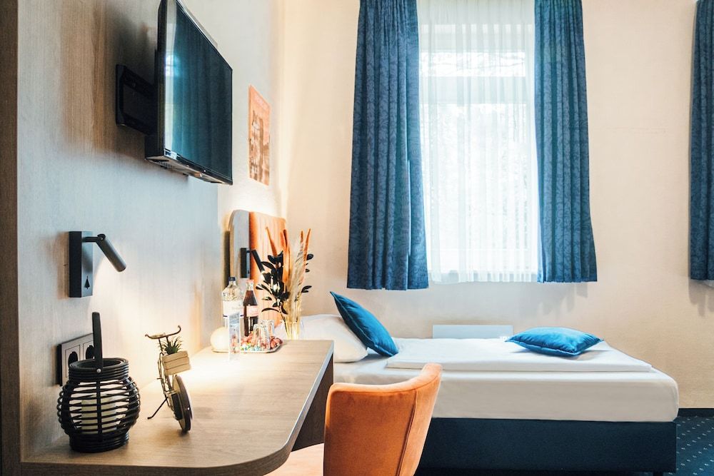 undefined Hotel Commerz Hamburg 8