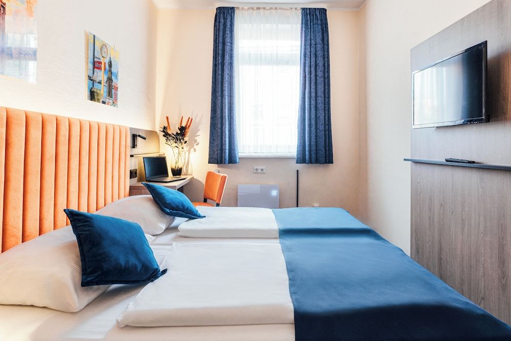 Hotel Commerz Hamburg Double Room 4