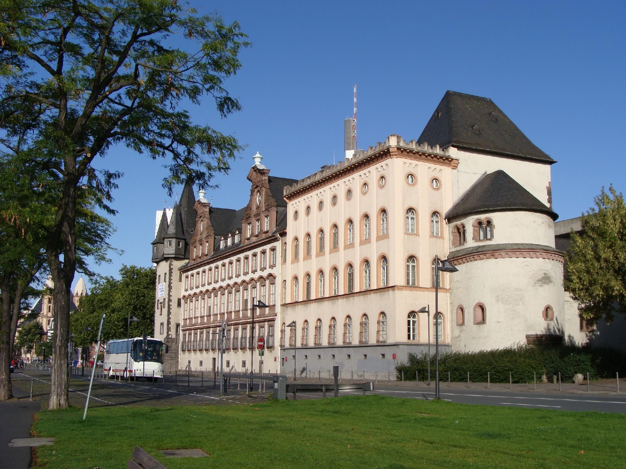 undefined Adina Apartment Hotel Frankfurt Westend 2