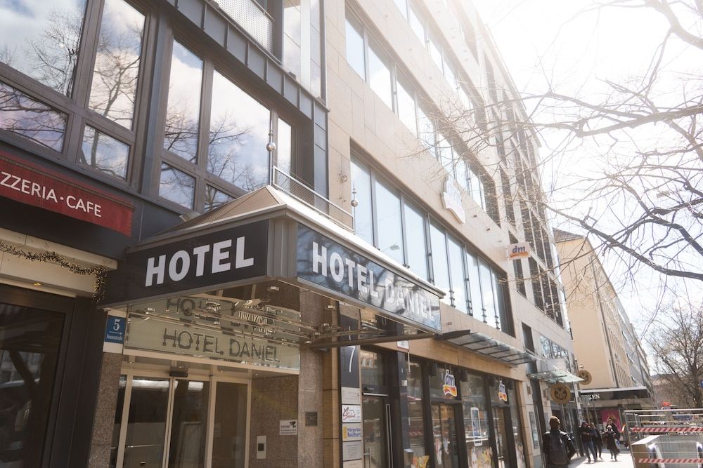 undefined Hotel Daniel