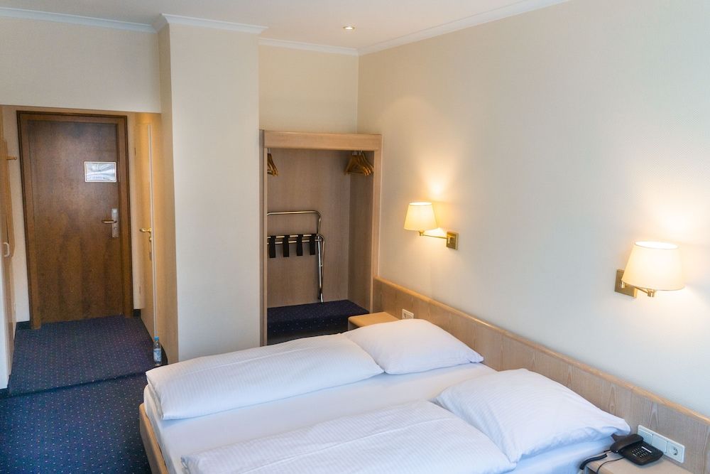 Hotel Daniel Double Room 2