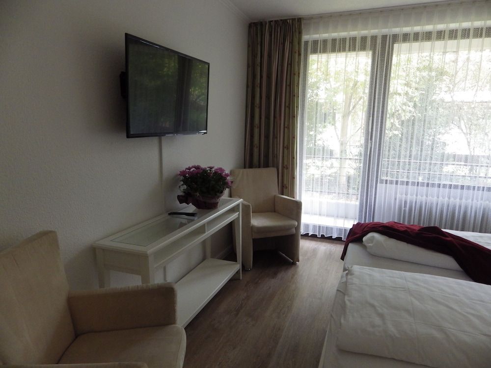 Pension Haus Heitzig Comfort Suite, 1 Bedroom, Refrigerator 2