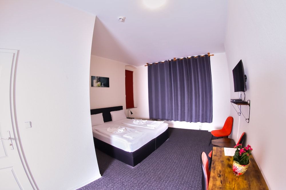 Hotel Karlshorst Comfort Double or Twin Room 4