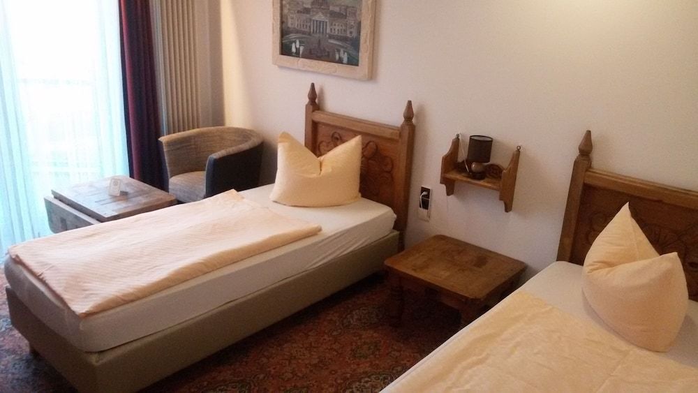 Solitaire Hotel & Boardinghouse Berlin Standard Twin Room 4