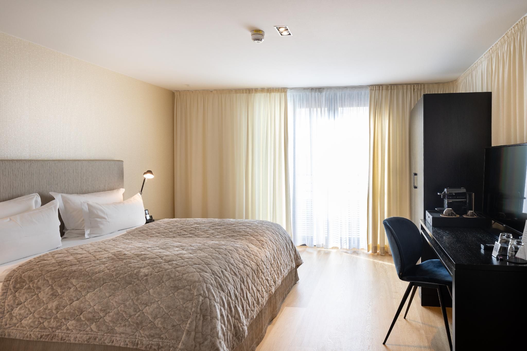 undefined La Mansion Vi Vadi Hotel 5