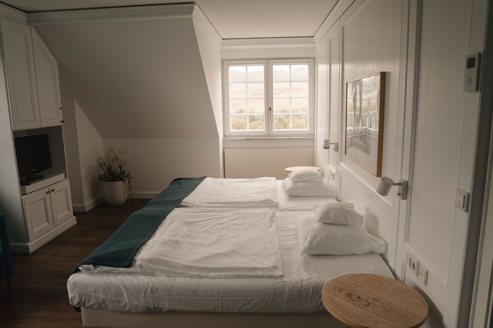 Hofgut Georgenthal Deluxe Double Room 6