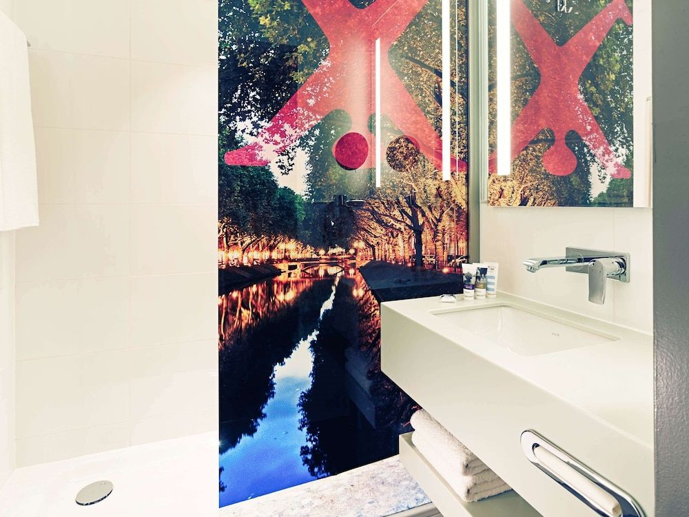 Mercure Hotel Duesseldorf Zentrum Standard Room, 2 Twin Beds 6