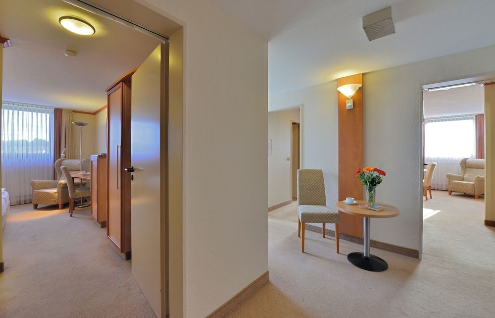 PLAZA INN Leonberg Apartment 4